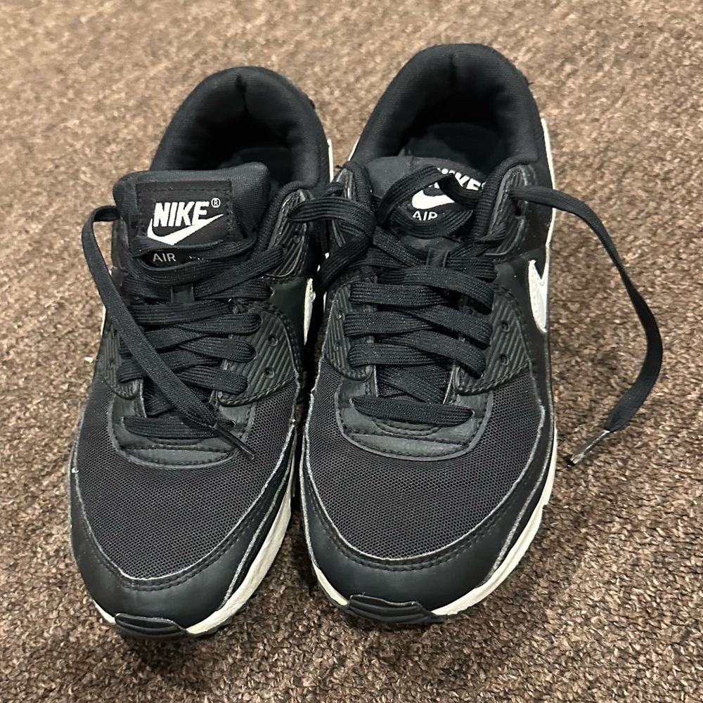 Nike Air Black & White Sneakers DH801-0002 Women's Sz 8